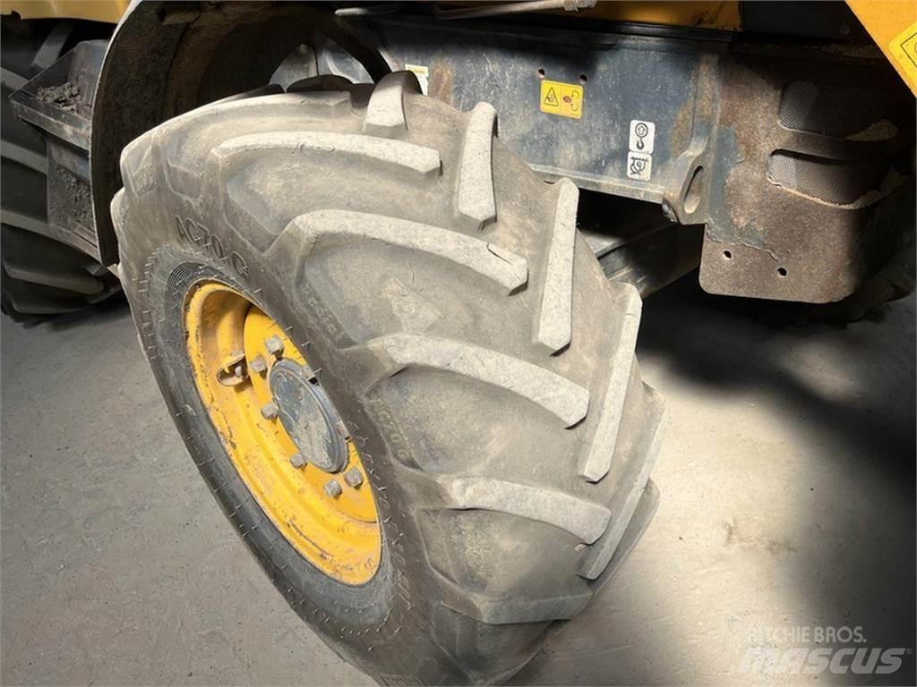 Fermec 860 Baggerlader