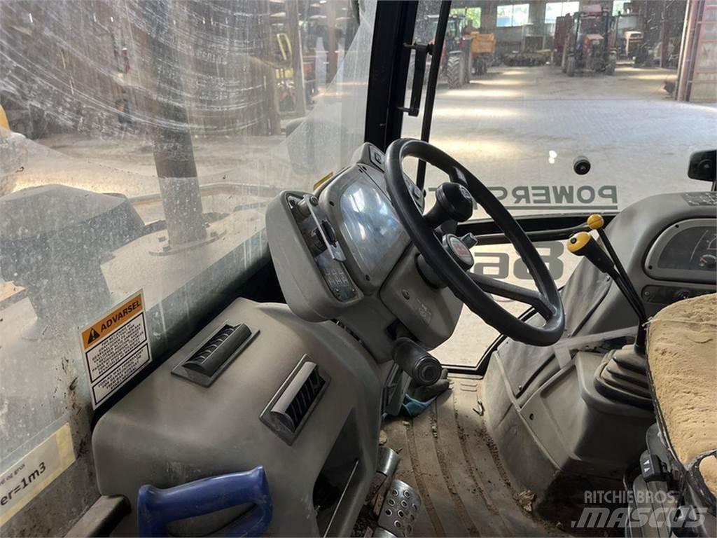 Fermec 860 Baggerlader