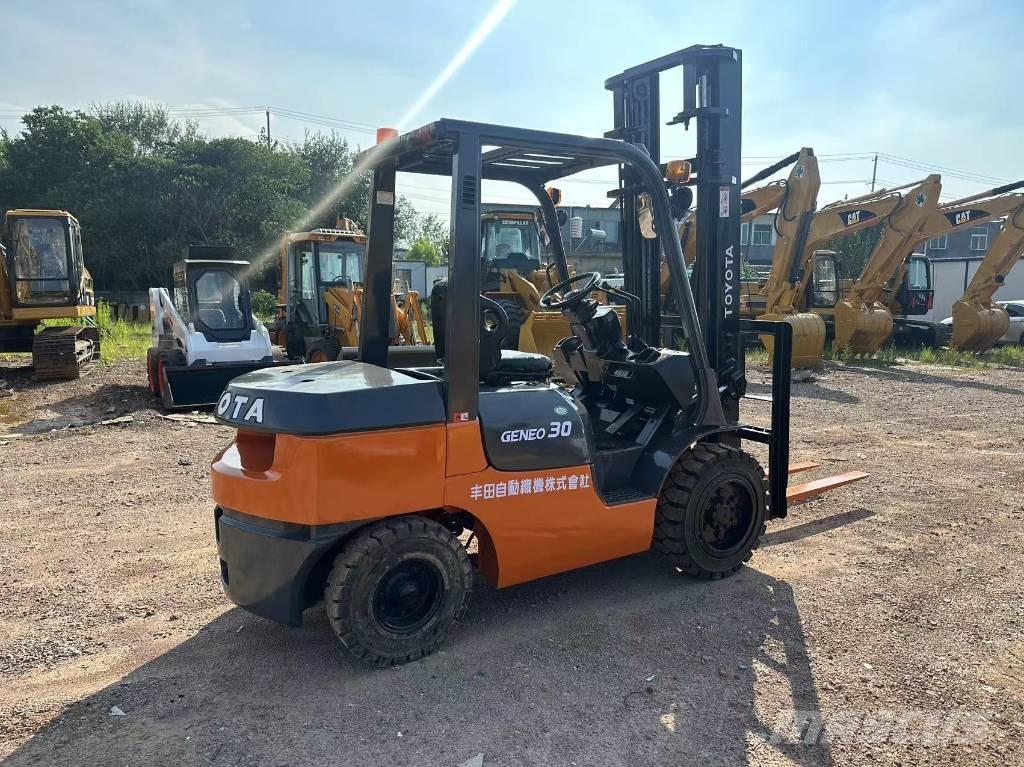 Toyota 30 forklift Dieselstapler