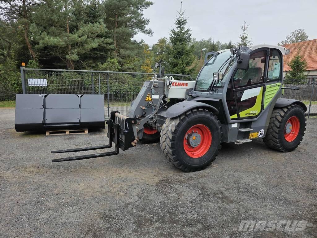 CLAAS Scorpion 7044 Teleskoplader für Landwirtschaft