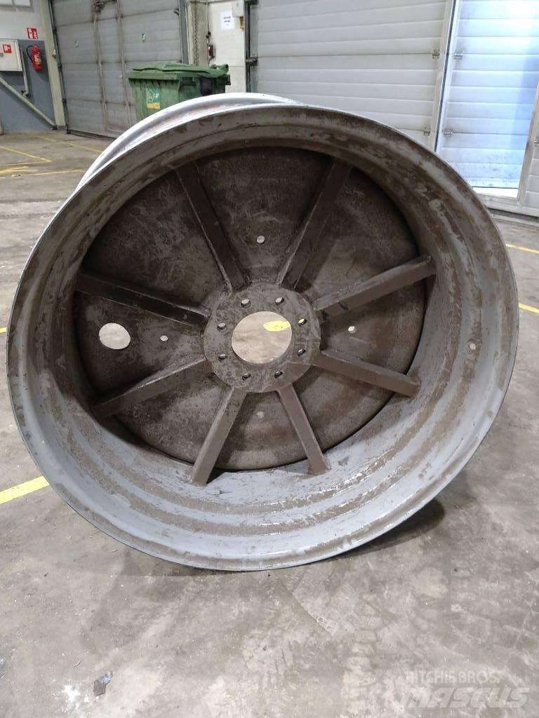 Massey Ferguson 7718 Reifen
