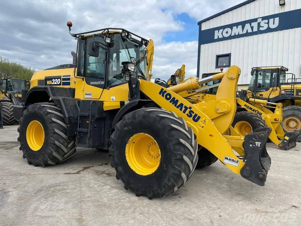 Komatsu WA320-8 Radlader