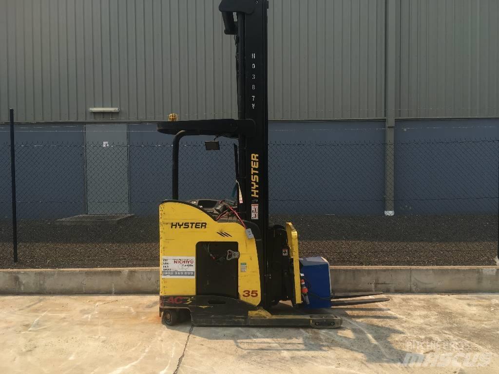 Hyster N35ZDR Schubmaststapler