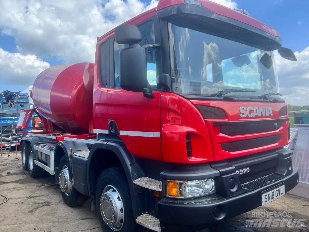 Scania P 370 Kipper