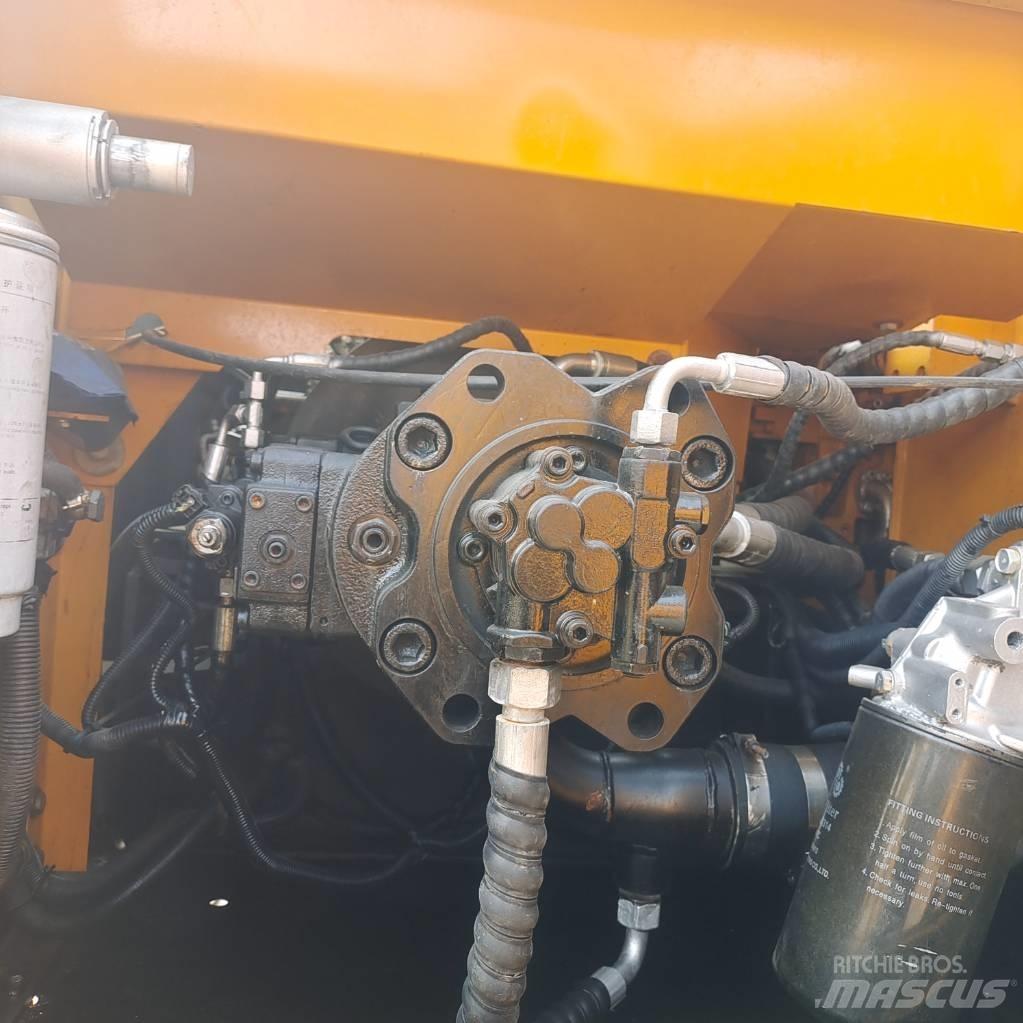 Sany SY215C Raupenbagger