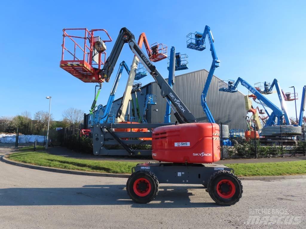 SkyJack SJ 46 AJ Gelenkteleskoparbeitsbühnen