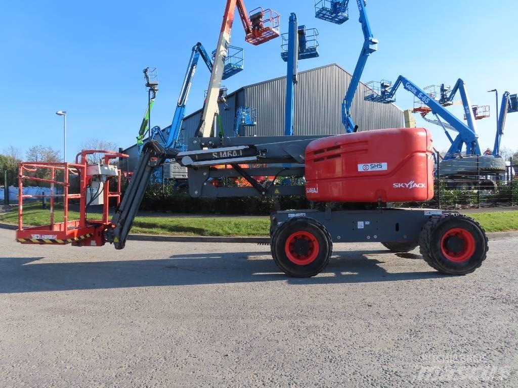 SkyJack SJ 46 AJ Gelenkteleskoparbeitsbühnen
