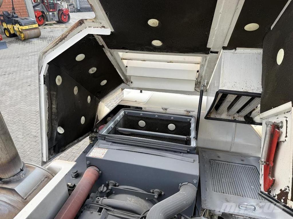 Wirtgen W 1000F Asphaltfräsen