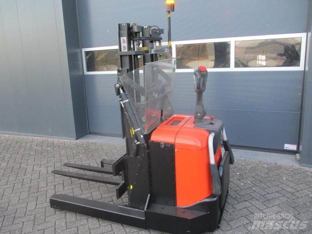 BT SPE 120 XRD Reach-Stacker