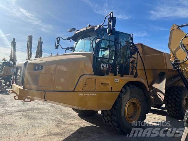 CAT 730 Dumper - Knickgelenk