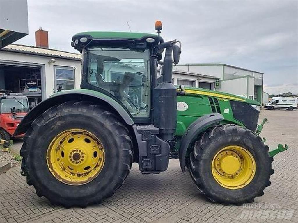 John Deere 7290 R Traktoren