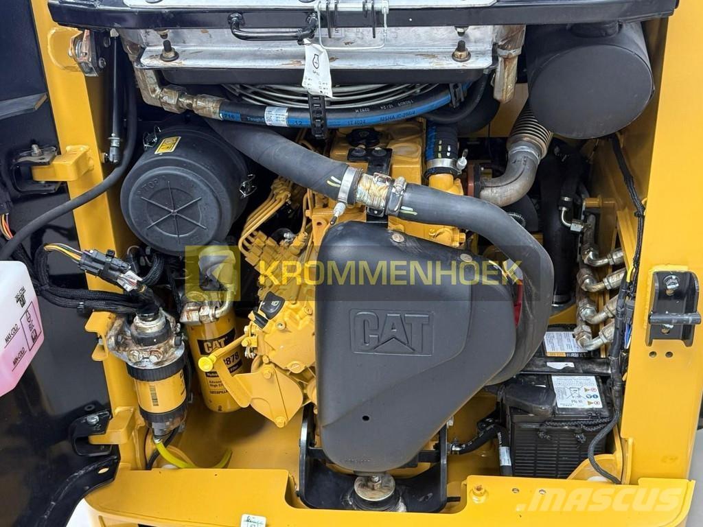 CAT 216 B3 Kompaktlader