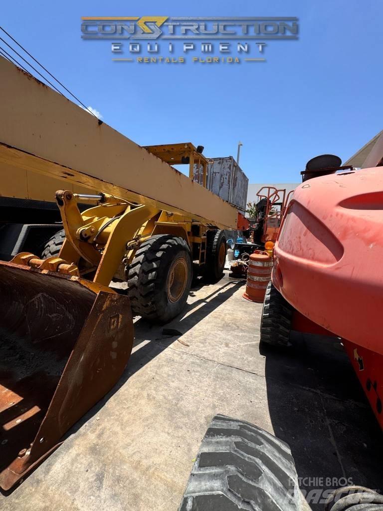 JLG 800 S Teleskopbühnen
