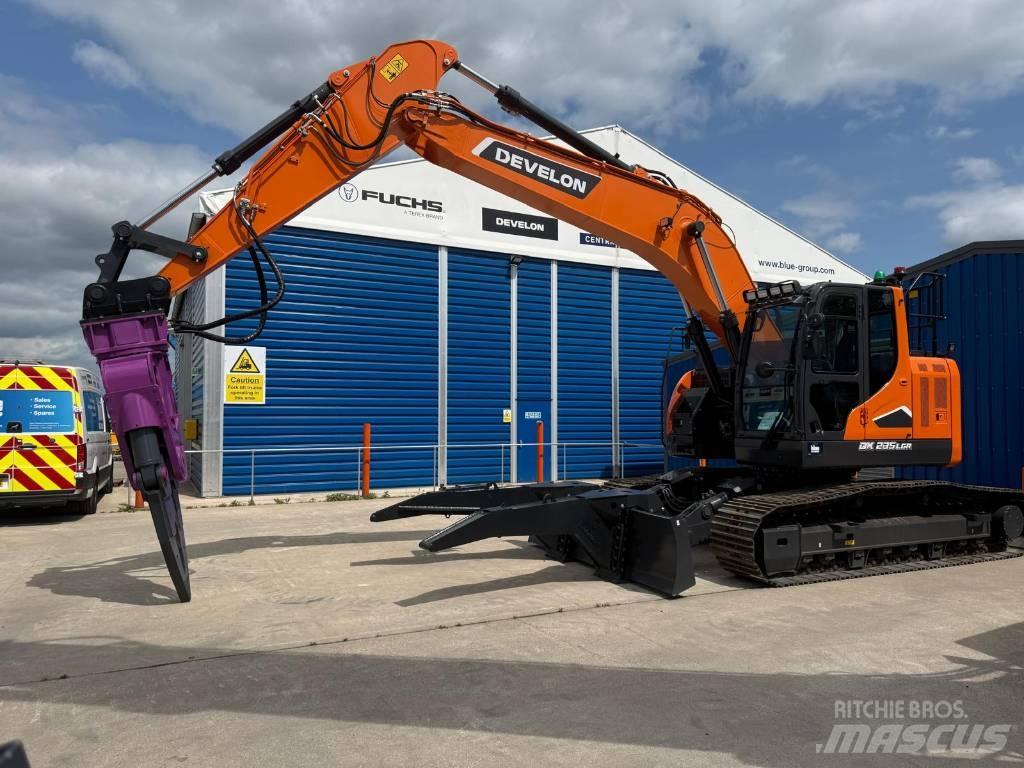 Develon DX 235 LCR-7 Raupenbagger