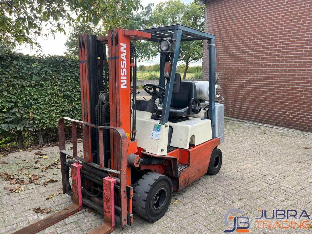 Nissan APJ02A25PU Gasstapler