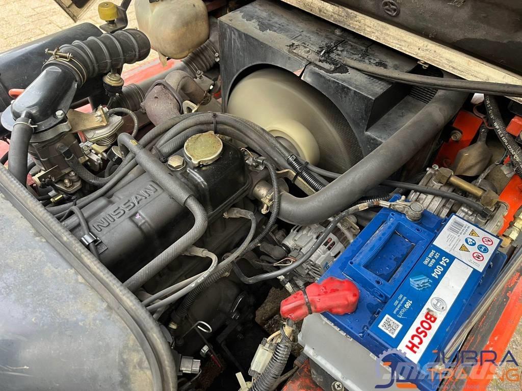 Nissan APJ02A25PU Gasstapler