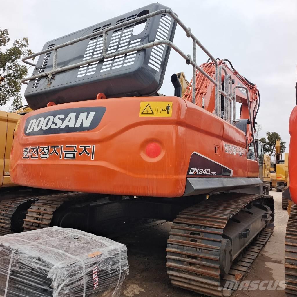 Doosan DX300LC-9C Raupenbagger