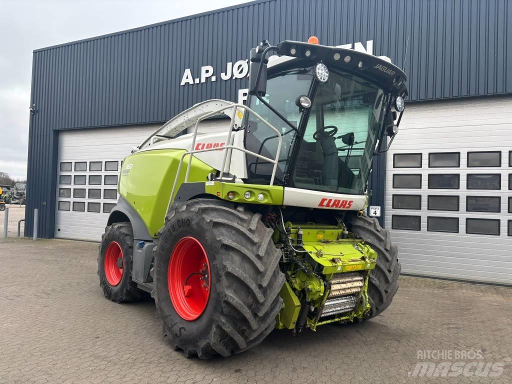 CLAAS Jaguar 960 4WD Selbstfahrende Häcksler