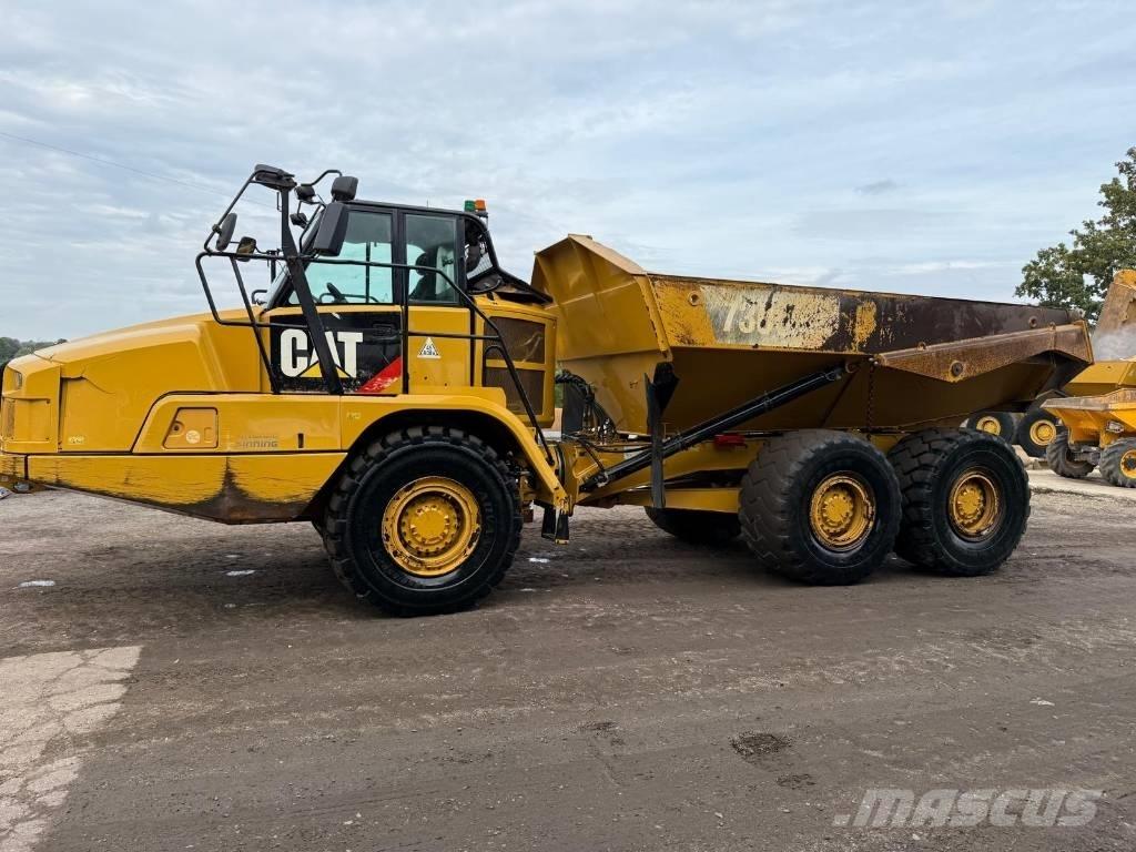 CAT 730 C Dumper - Knickgelenk
