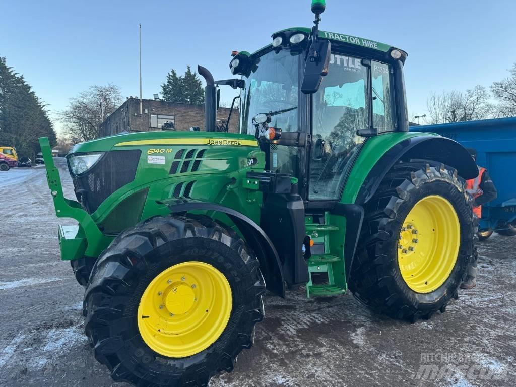 John Deere 6140 M Traktoren