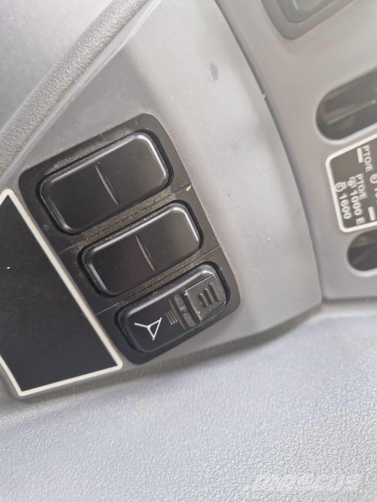 Kubota M7132 KVT Traktoren