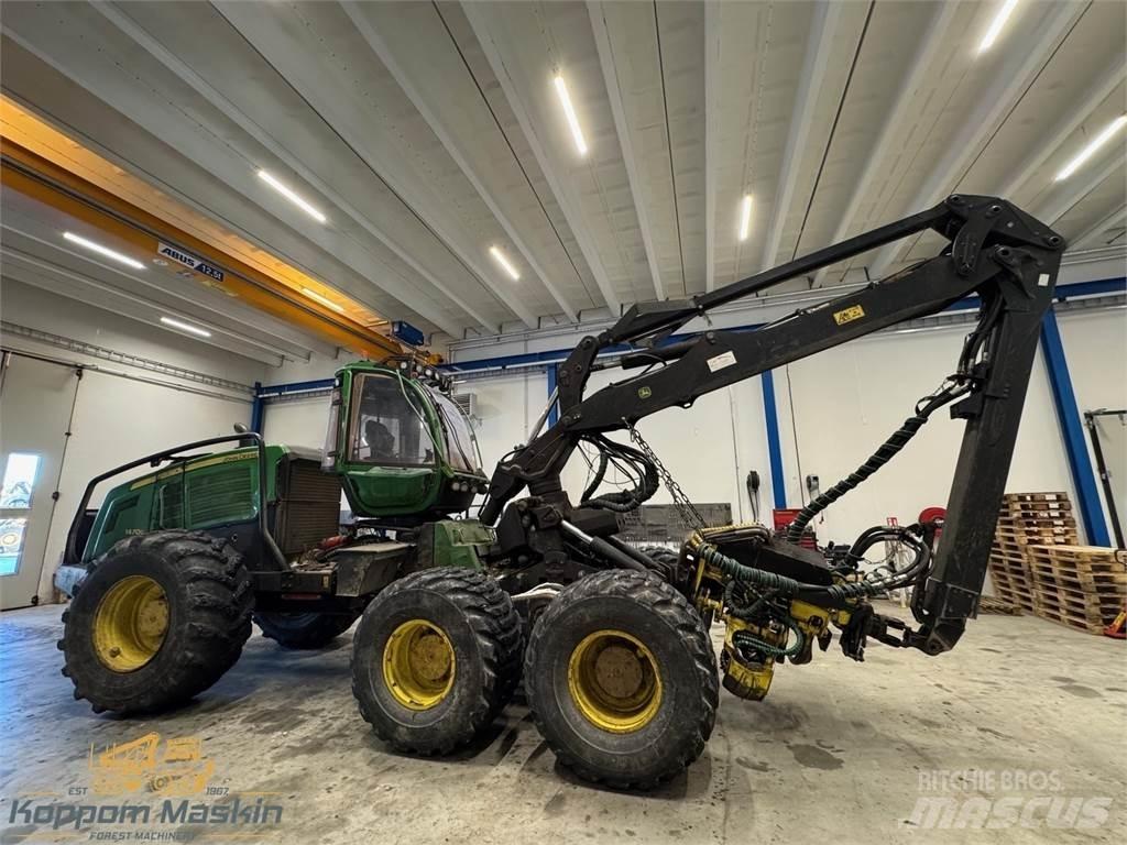 John Deere 1470G Harvester