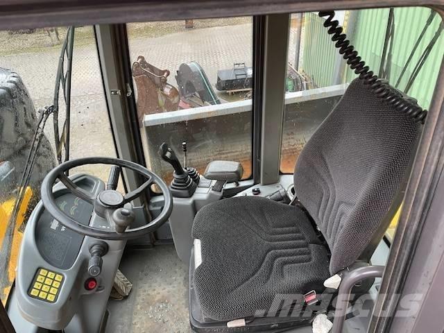Volvo L30B PRO Radlader