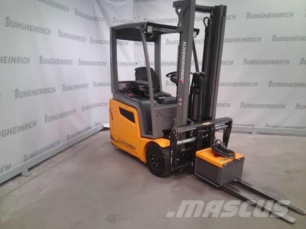 Jungheinrich EFG 215 Elektrostapler