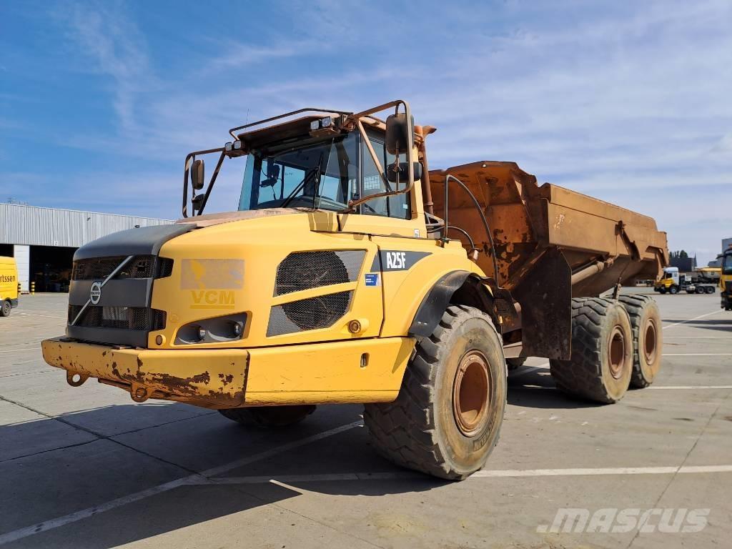 Volvo A25F Dumper - Knickgelenk