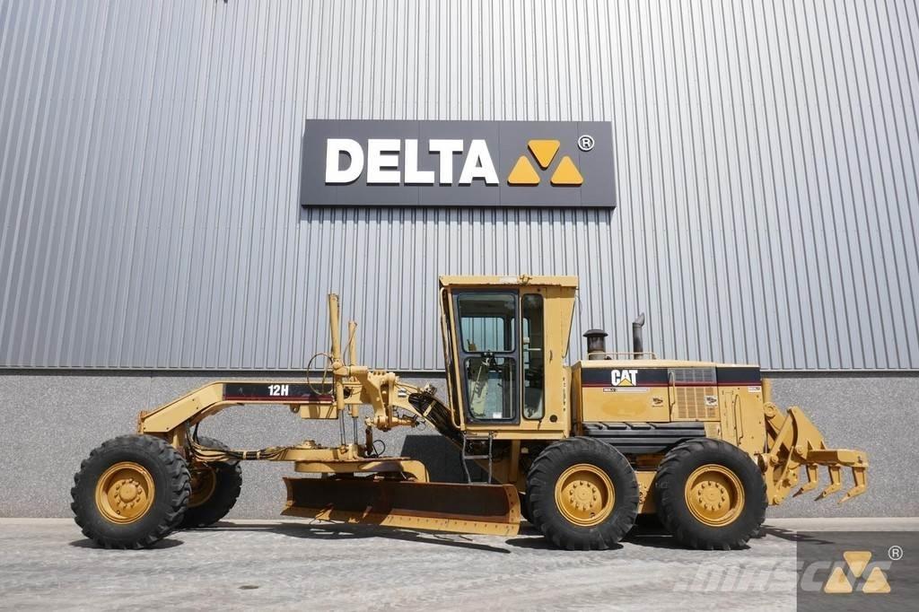 CAT 12H Grader