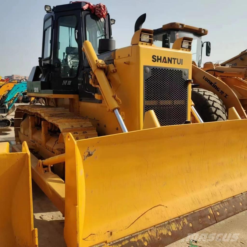 Shantui SD 16 Bulldozer