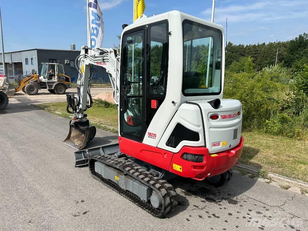 Takeuchi TB 225A V5 Minibagger < 7t