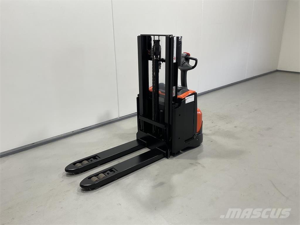 Toyota SWE200D Selbstfahrstapler