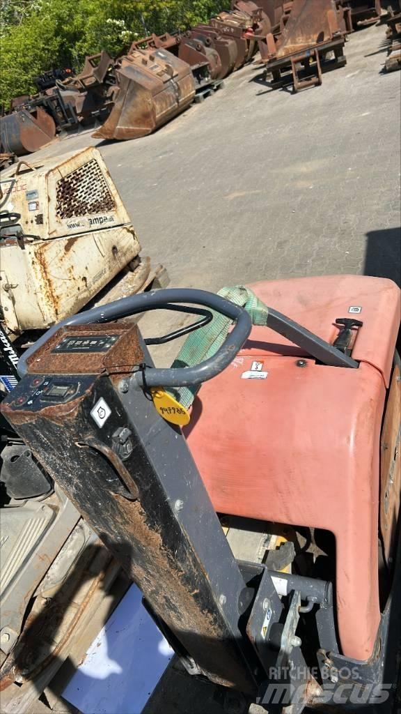Husqvarna LG504 Vibrationsgeräte