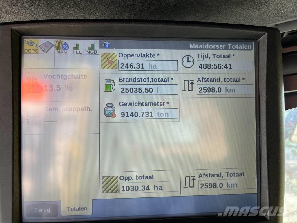 New Holland CR 8.90 Mähdrescher