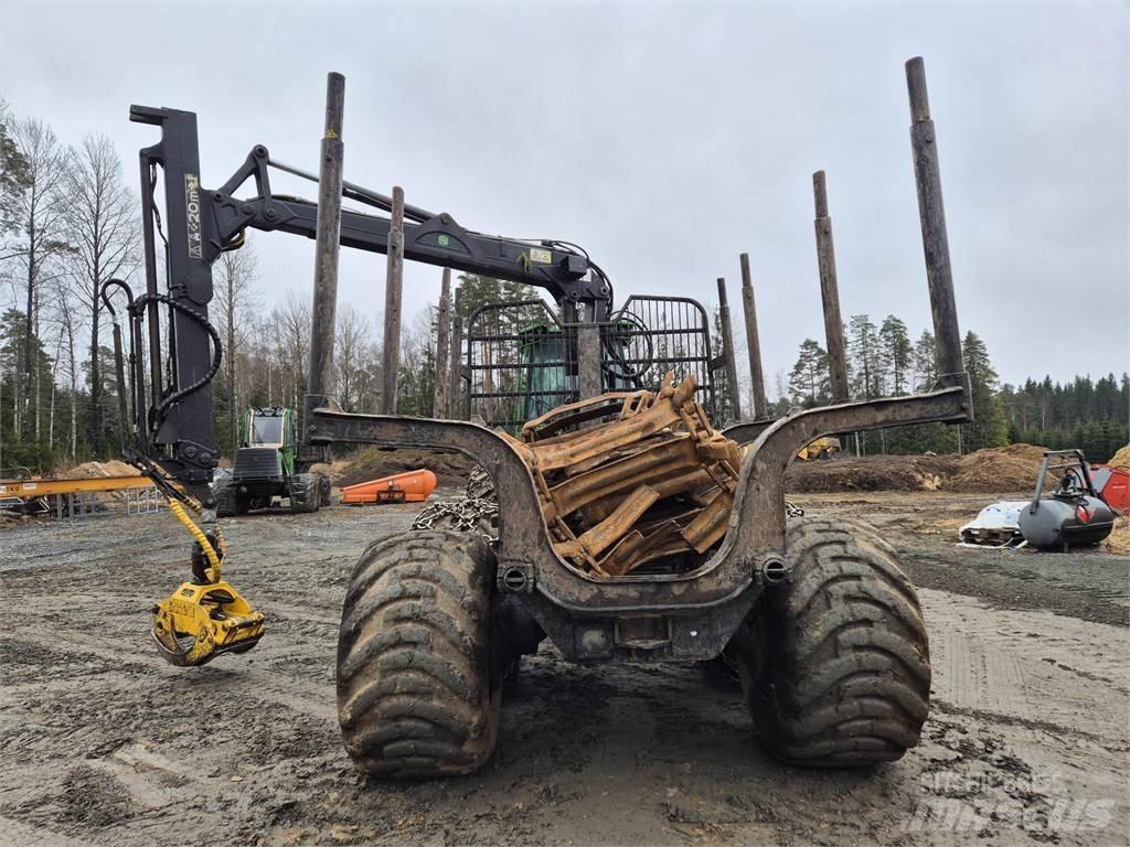 John Deere 1110D Forwarder