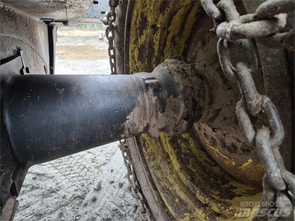 John Deere 1110D Forwarder