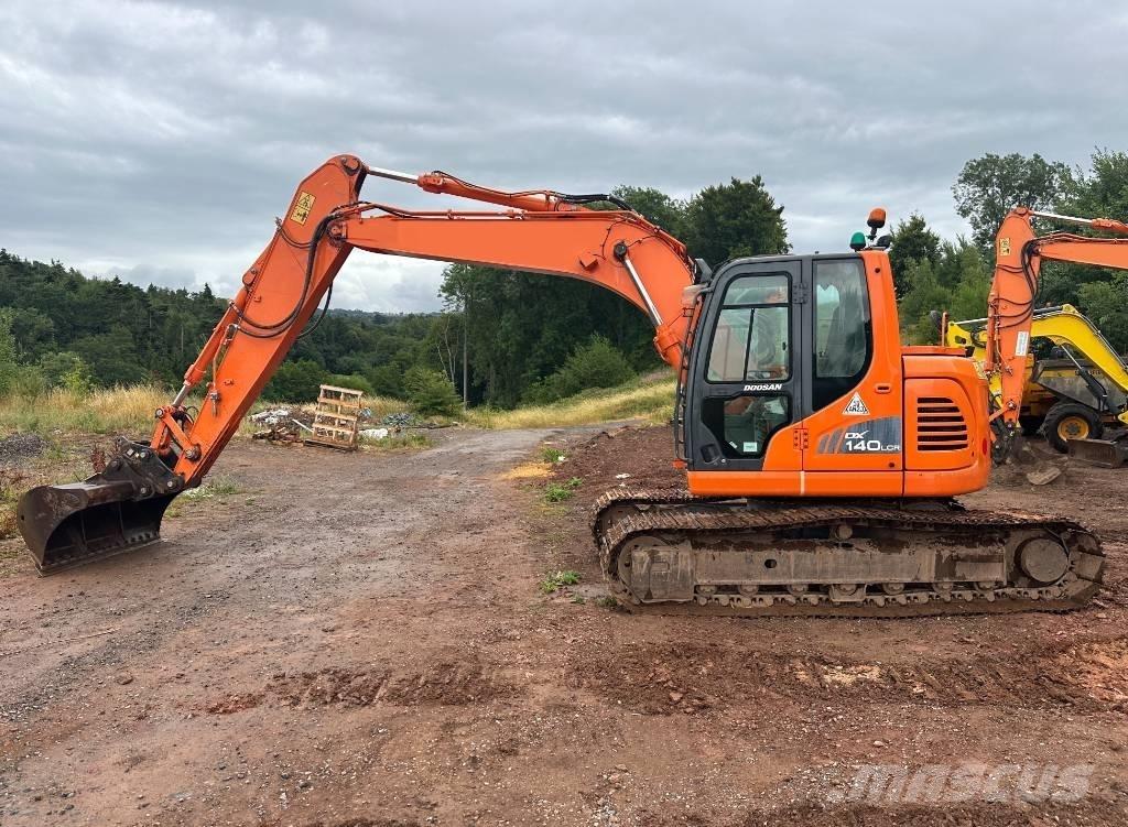 Doosan DX 140 LCR-3 Raupenbagger