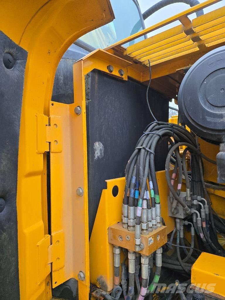 JCB JS 210 LC Raupenbagger