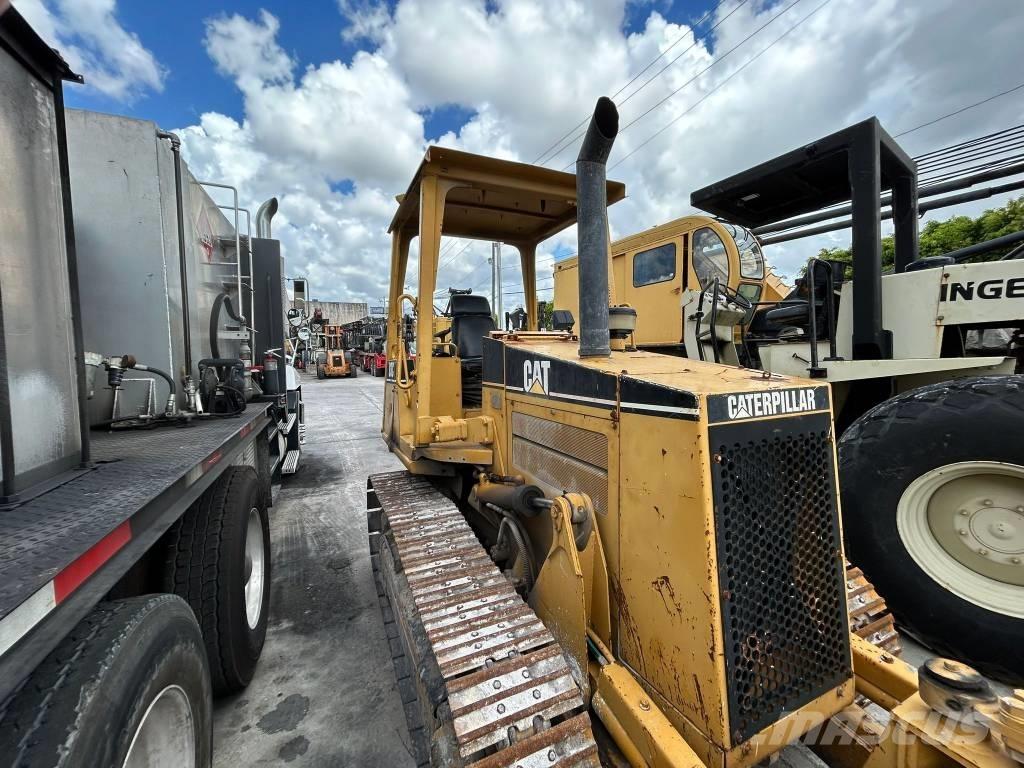 CAT D 3 C III Bulldozer