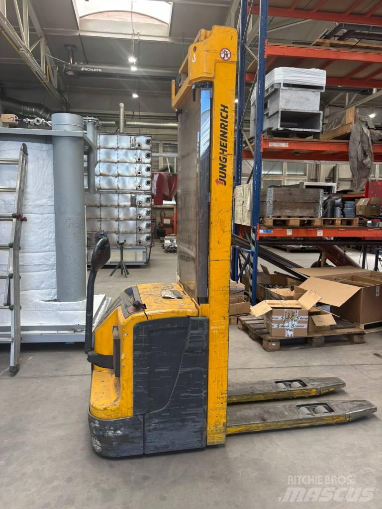 Jungheinrich EJC220 Deichselstapler