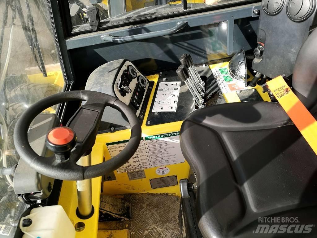 Moffett M8 35.3 Geländestapler