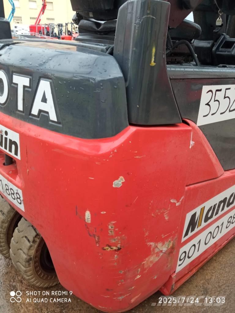Toyota 8FBE16T Elektrostapler