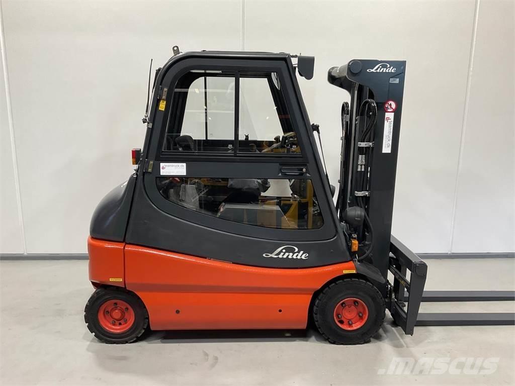 Linde E25P - 02 Elektrostapler