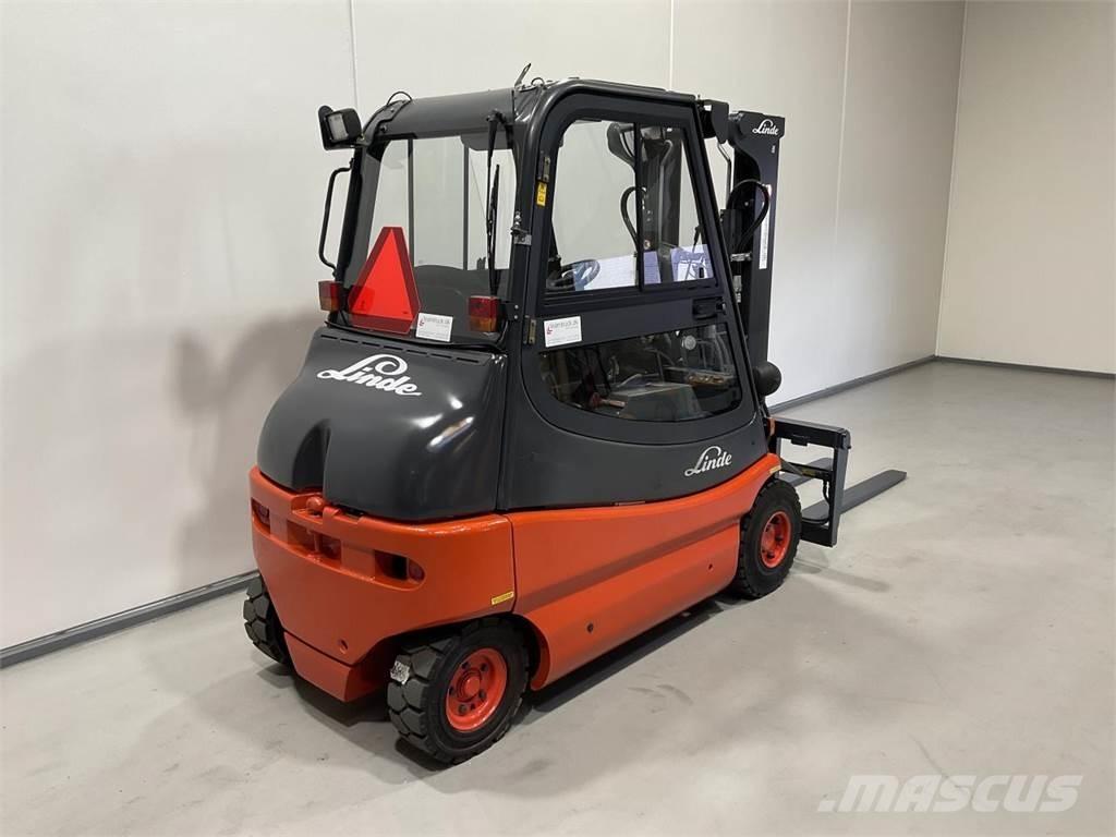 Linde E25P - 02 Elektrostapler