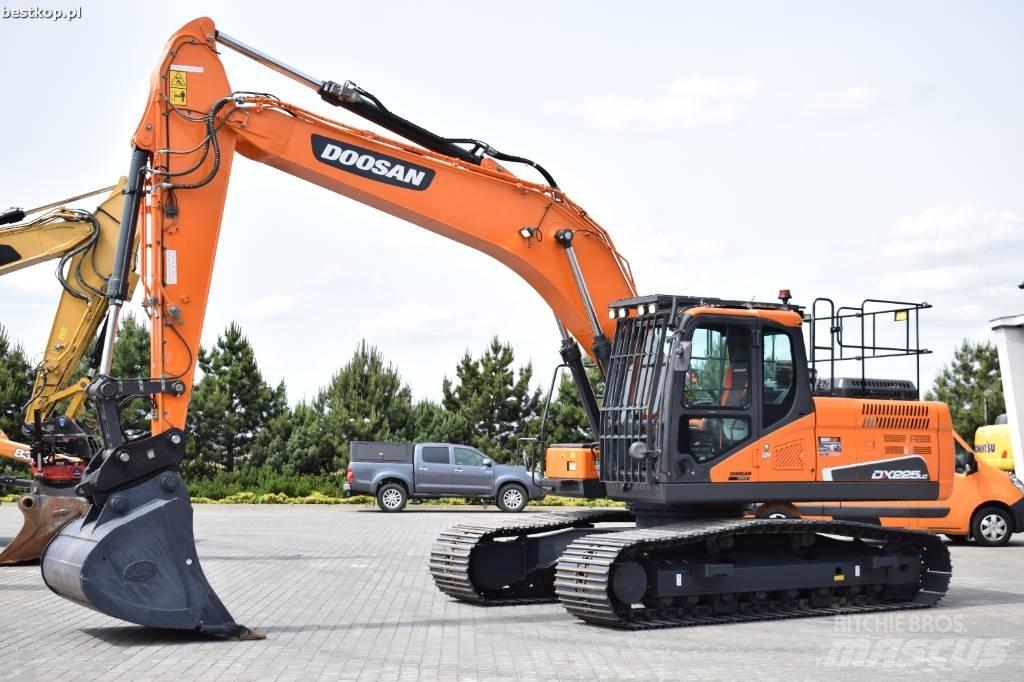Doosan DX 225 LC-5 Raupenbagger