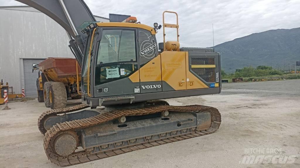 Volvo EC 250 EL Raupenbagger