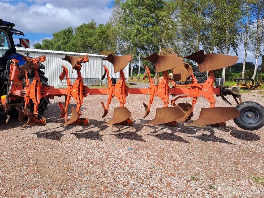 Kuhn VM 152 5T Pflüge