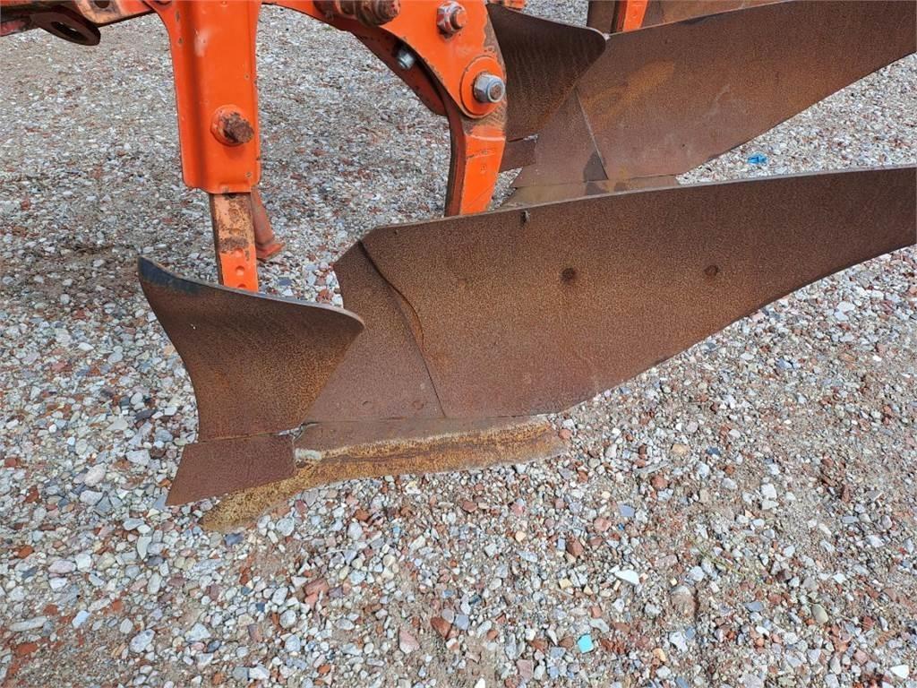 Kuhn VM 152 5T Pflüge