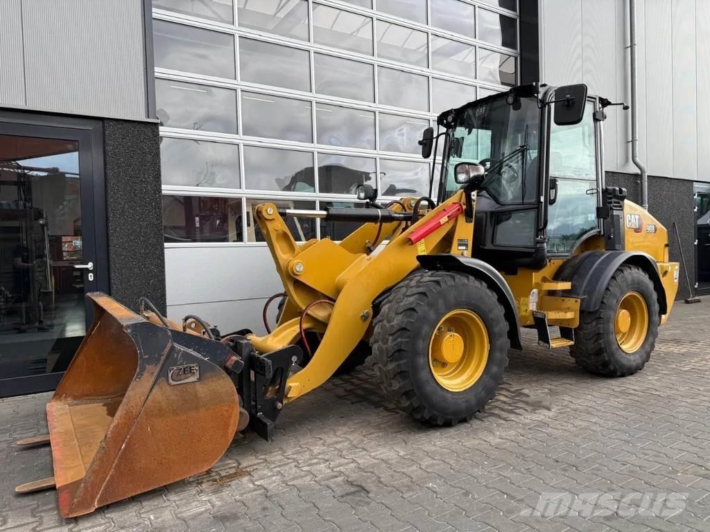 CAT 908 Radlader